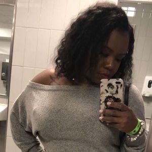 Meet your Posher, Zora